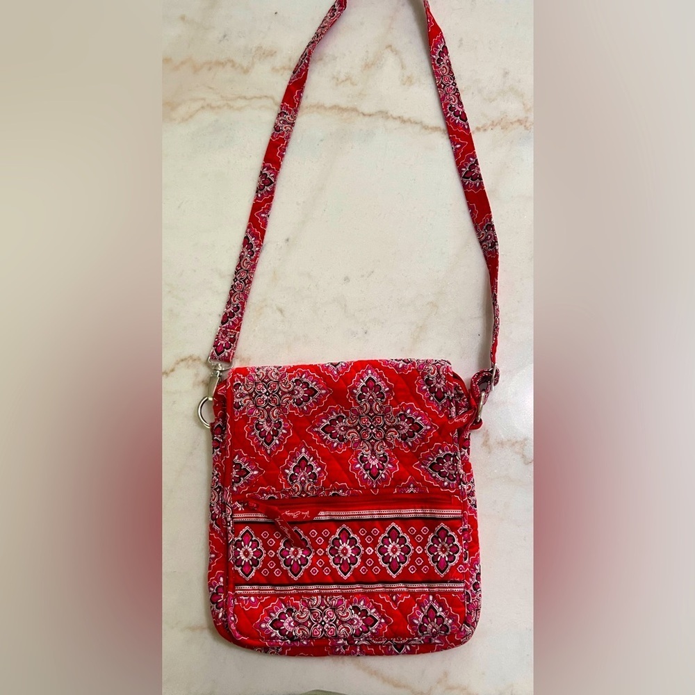 Vera Bradley Women Messenger Crossbody Shoulder Bag Frankly Scarlett Red Paisley